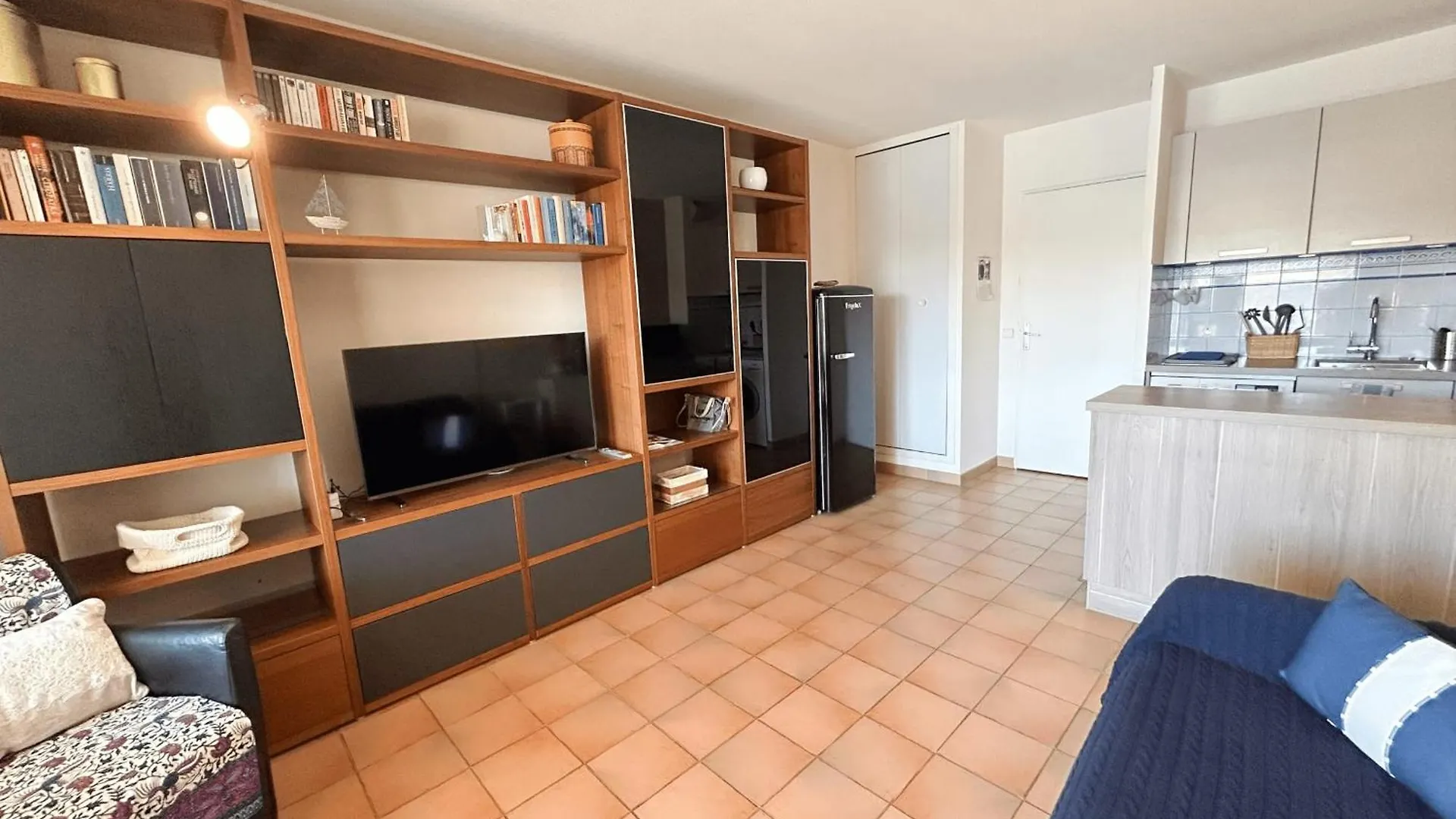 This Comfortable And Bright Apartment Wifi Grimaud
